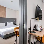 西尔肯希洪城市酒店 4*