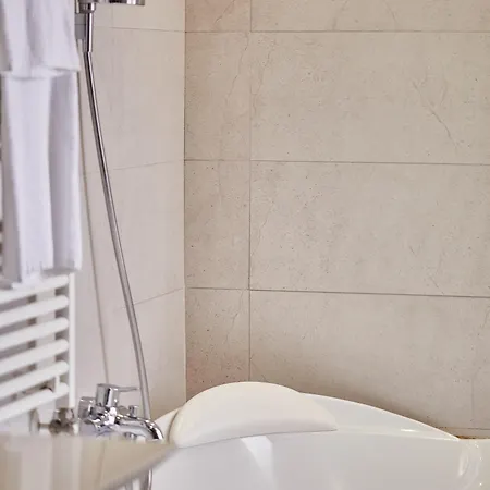 Silken Ciudad Hotell Gijón