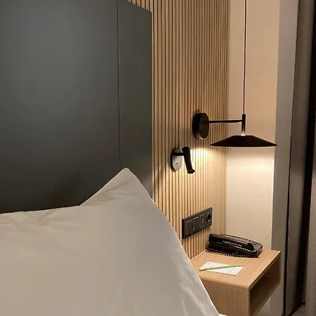 Hotel Silken Ciudad 4*