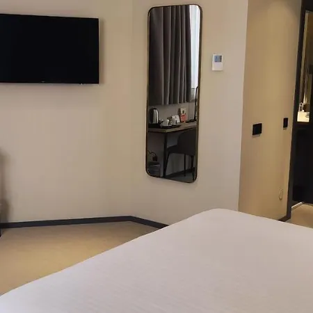 Silken Ciudad Hotel