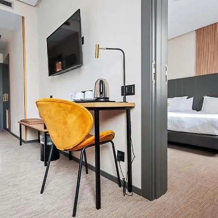 Silken Ciudad Hotel 4*