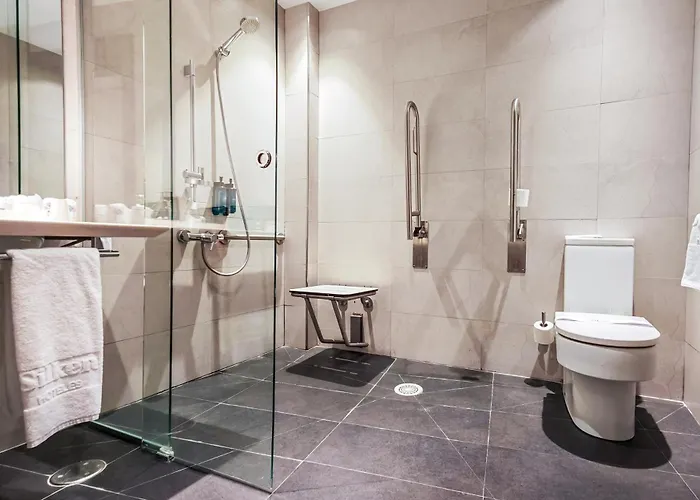 Silken Ciudad Hotel 4*