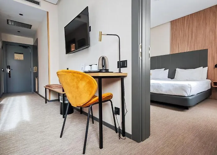 Silken Ciudad ホテル 4*