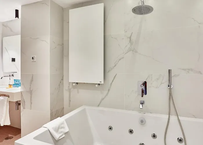 Silken Ciudad 4* Gijón