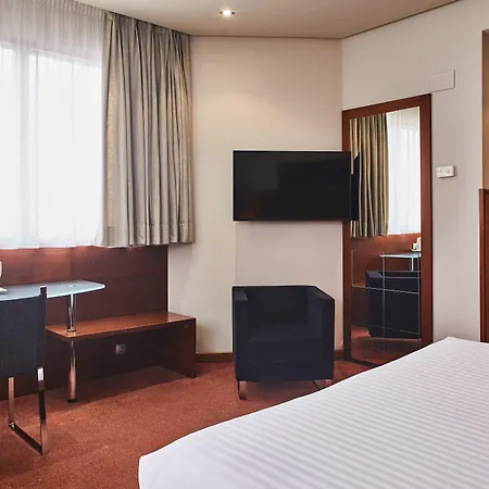 Silken Ciudad Hotel 4*